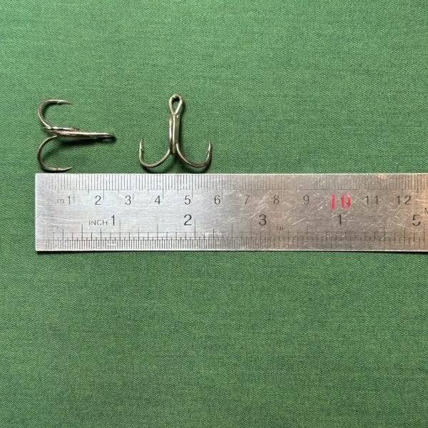 قلابهای VMC سه شاخ نقره ای 2cm