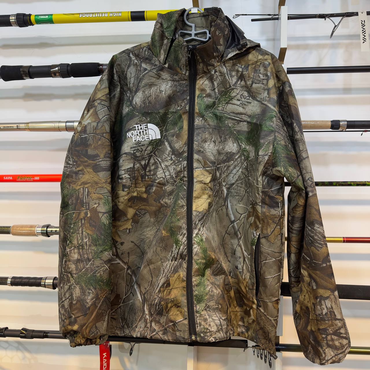 IMG_20251128_225758_693 بادگیر ضد آب استتاری 1 - تصویر 1