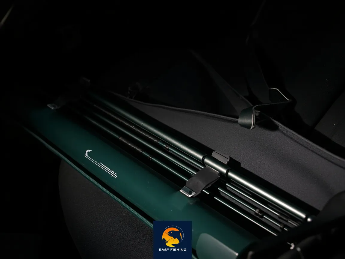 حمل چوب ماهیگیری با محفظه مخصوص